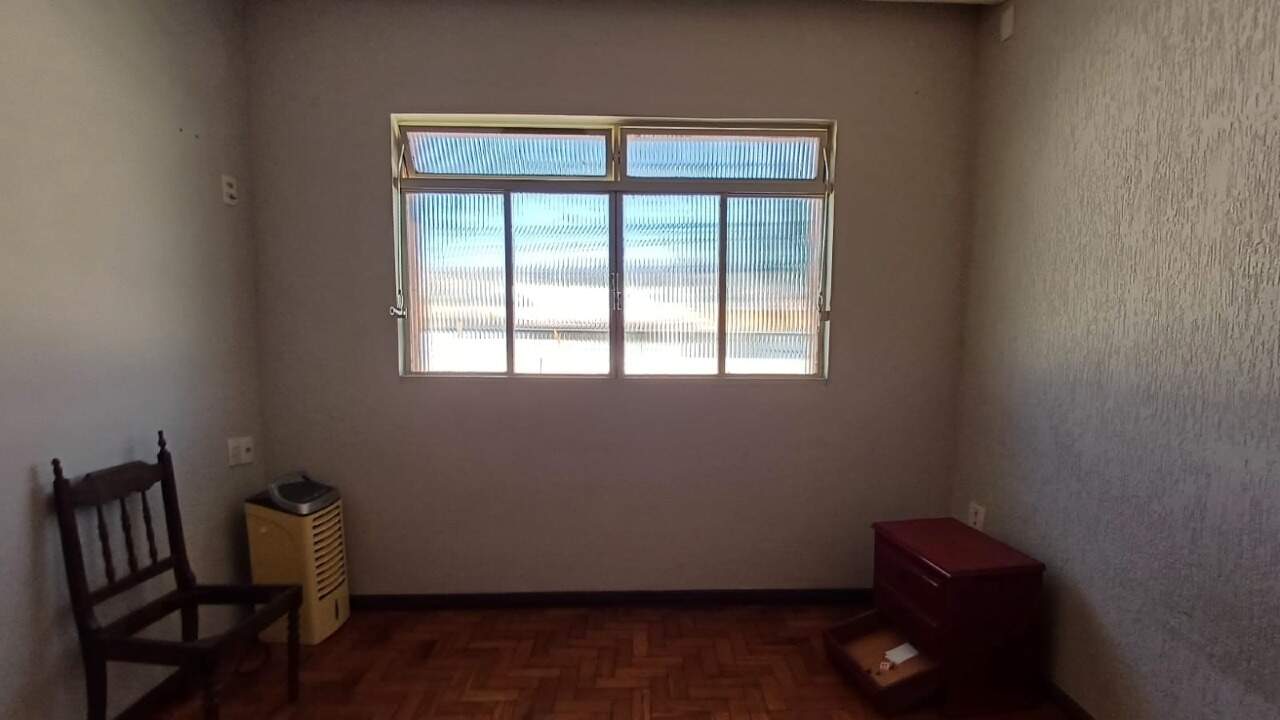 Casa para alugar com 3 quartos, 130m² - Foto 7