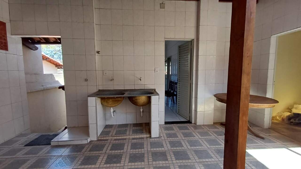 Casa para alugar com 3 quartos, 130m² - Foto 20