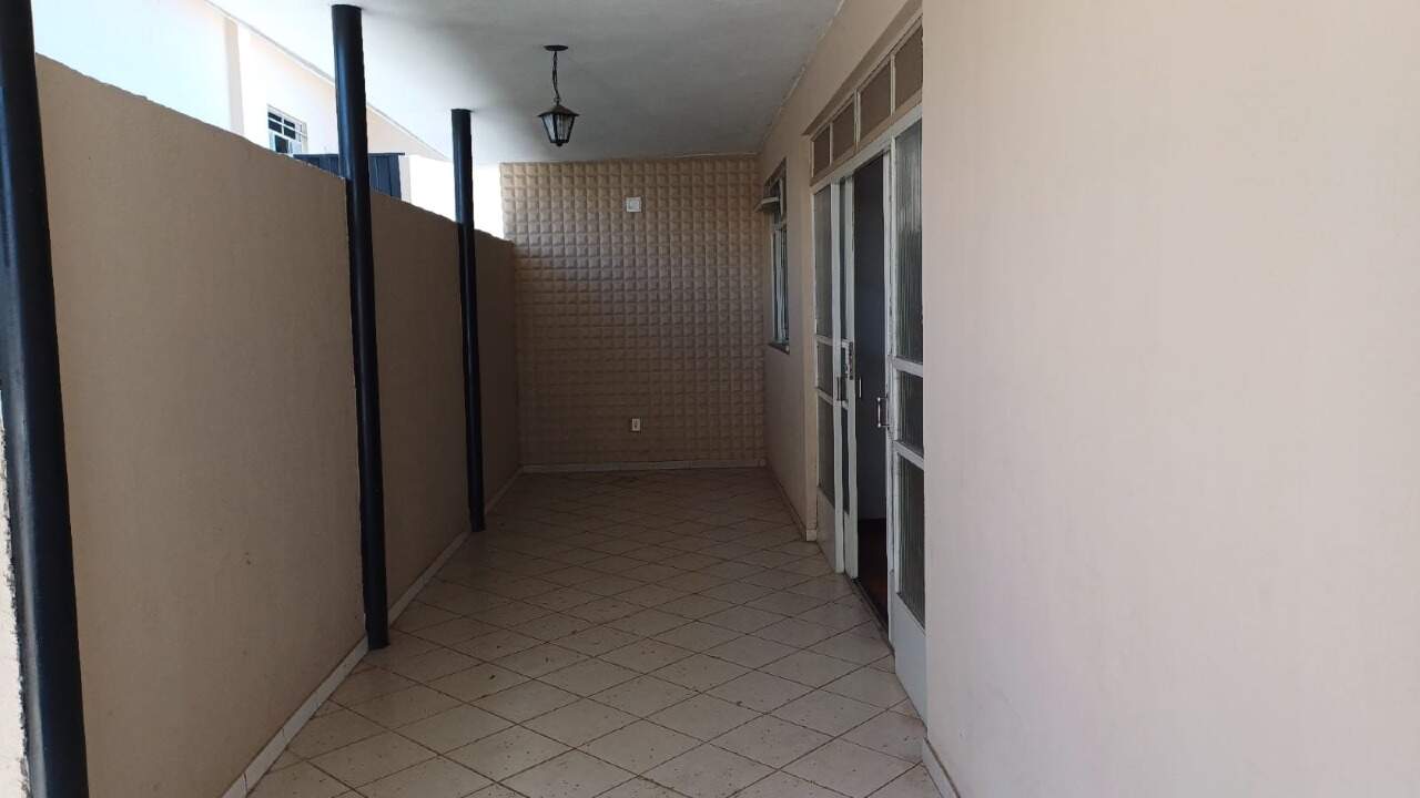 Casa para alugar com 3 quartos, 130m² - Foto 5