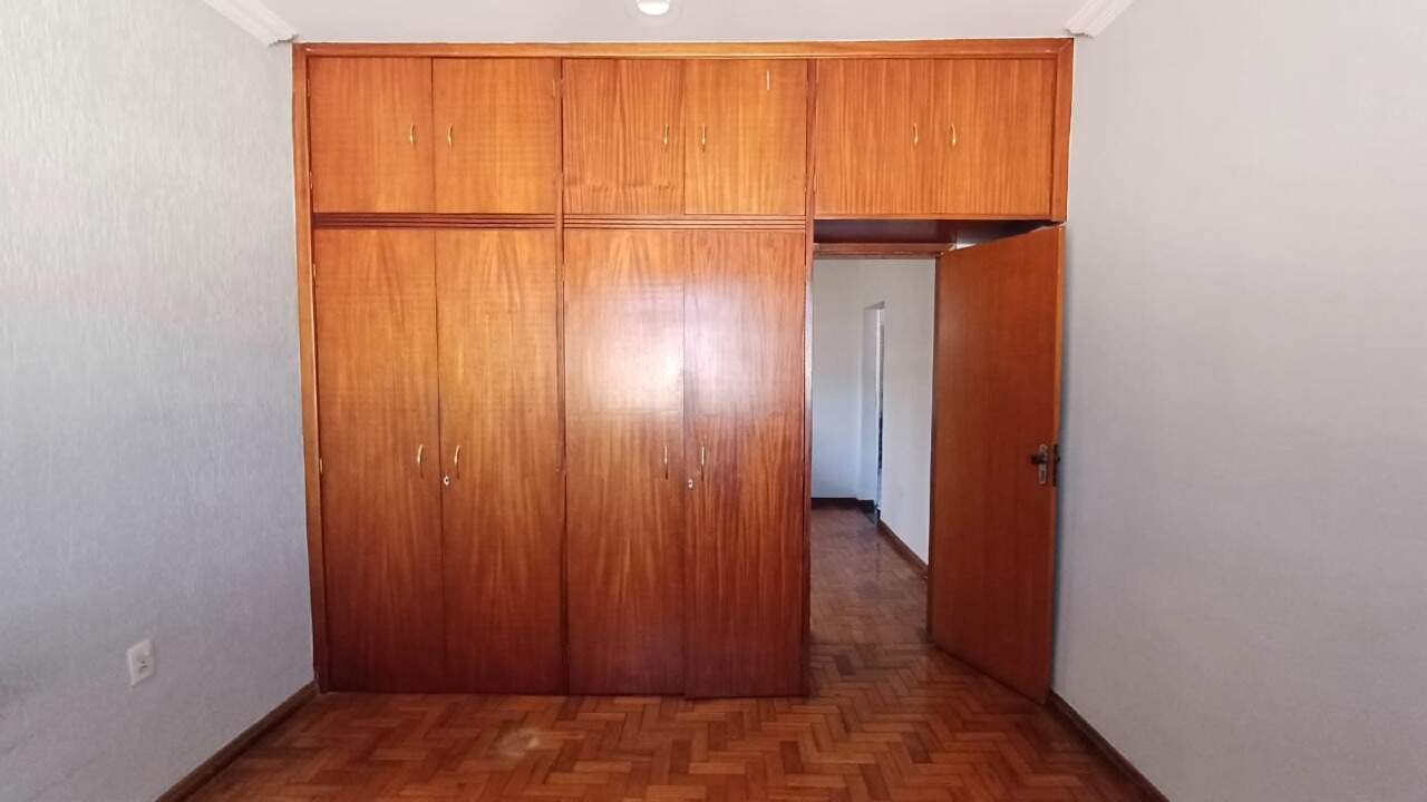 Casa para alugar com 3 quartos, 130m² - Foto 6