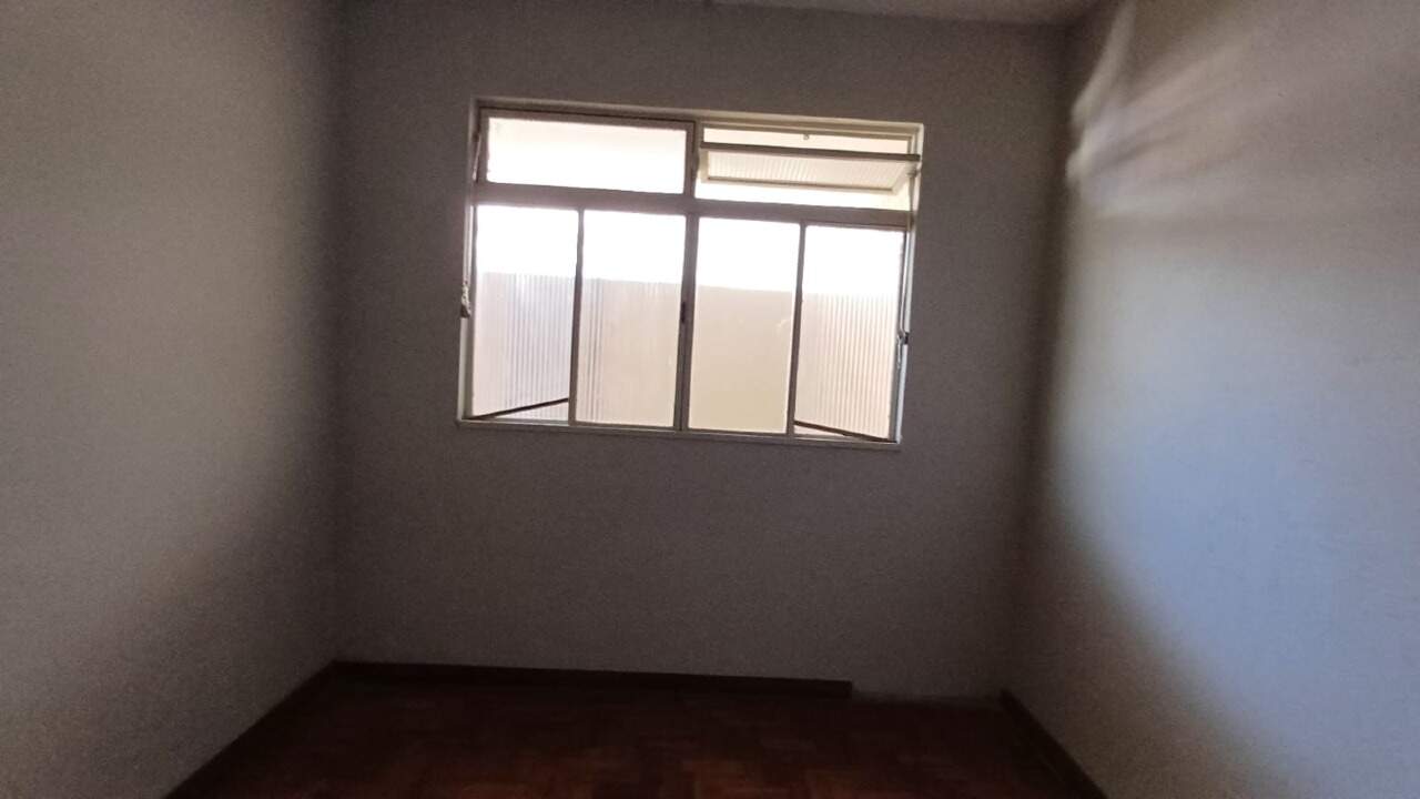 Casa para alugar com 3 quartos, 130m² - Foto 17