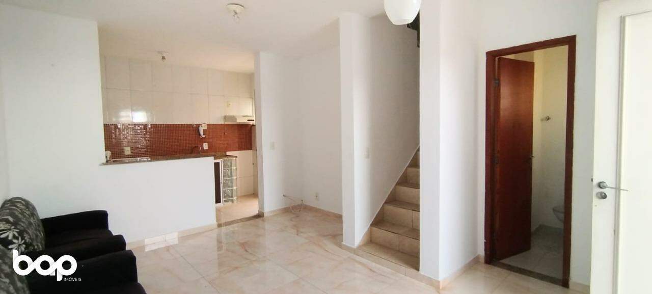 Casa- para aluguel- Bairro Piedade- R$2.400,00-: sala