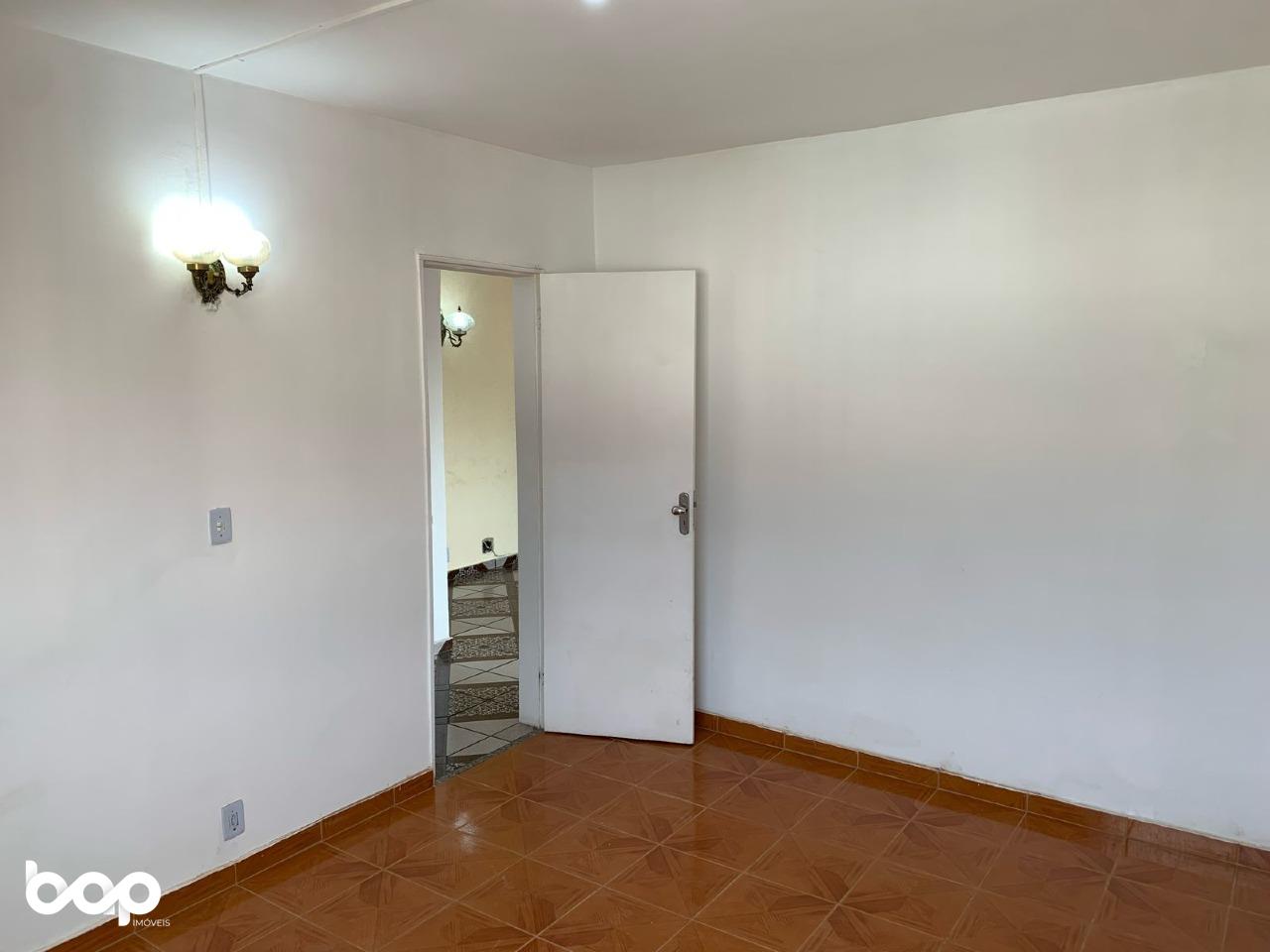 Apartamento- para aluguel- Bairro Andaraí- R$2.000,00-: 