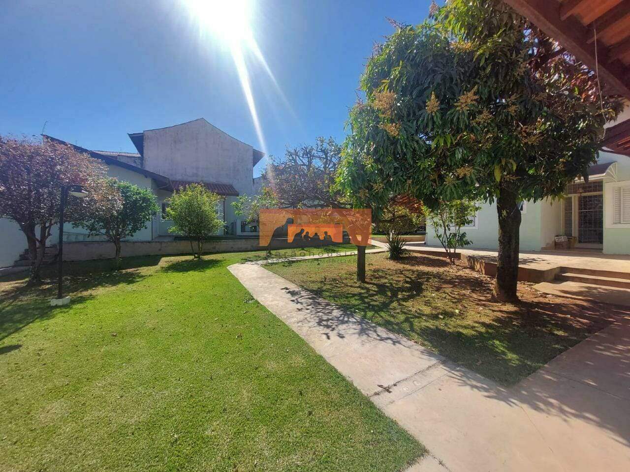 Casa para aluguel no Parque Taquaral: 