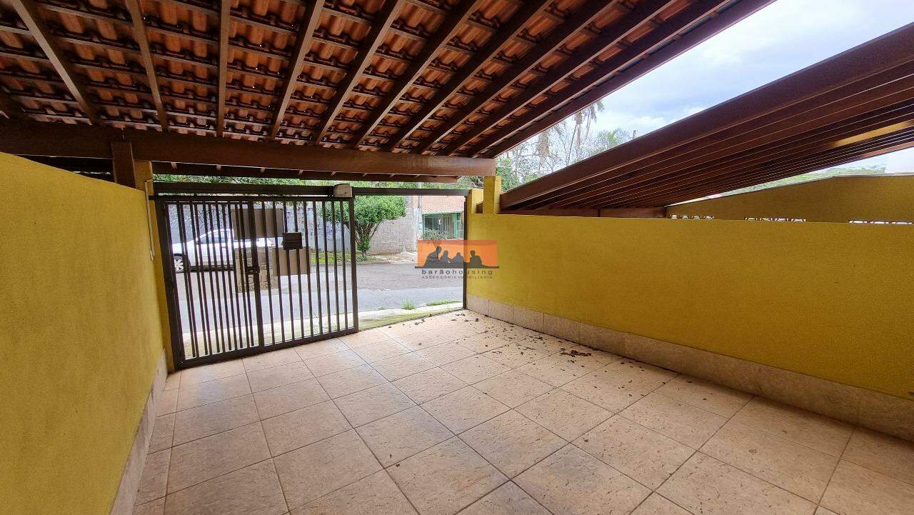 Casa para aluguel no Cidade Universitária: 