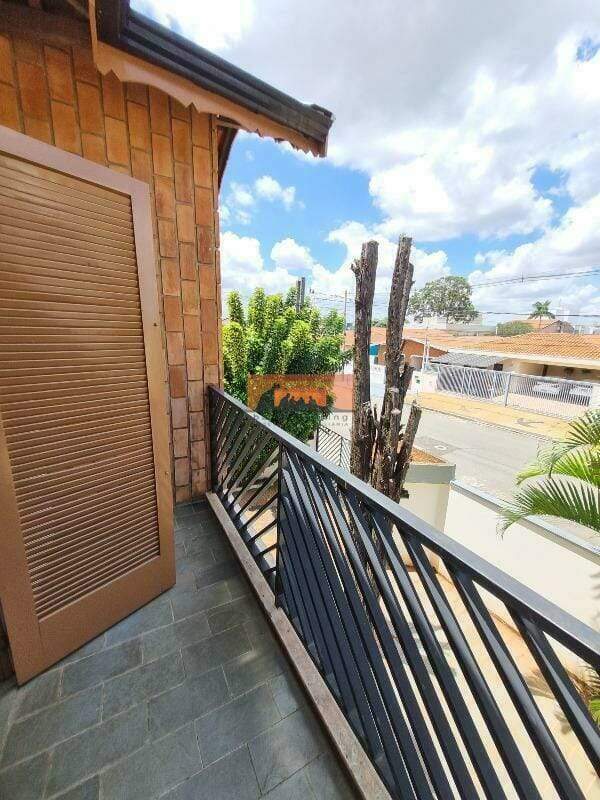 Casa para aluguel no Jardim Santa Genebra: 