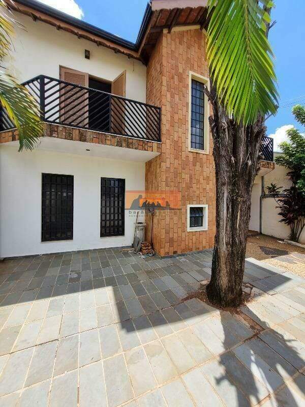Casa para aluguel no Jardim Santa Genebra: 