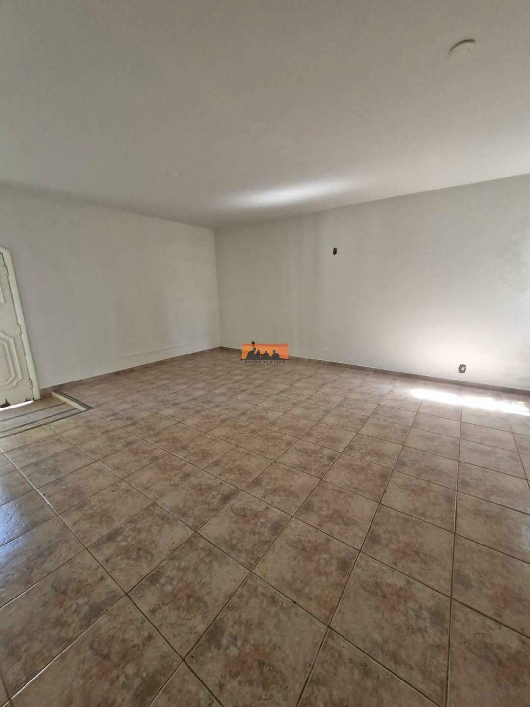 Casa para aluguel no Cidade Universitária: 