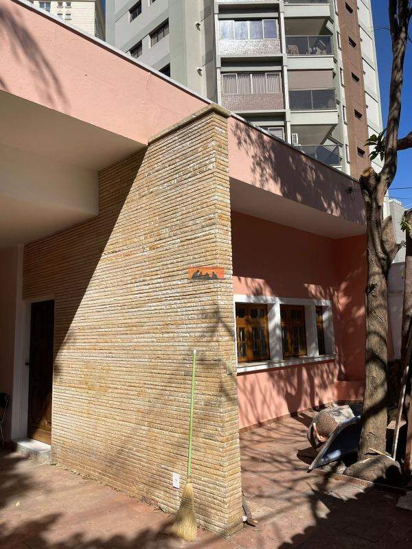 Casa para aluguel no Cambuí: 