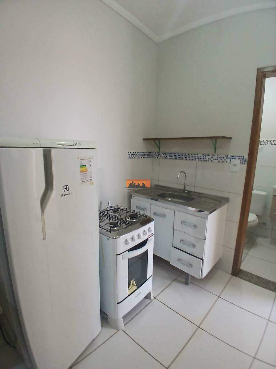 Kitnet para aluguel no Vila Santa Isabel: 