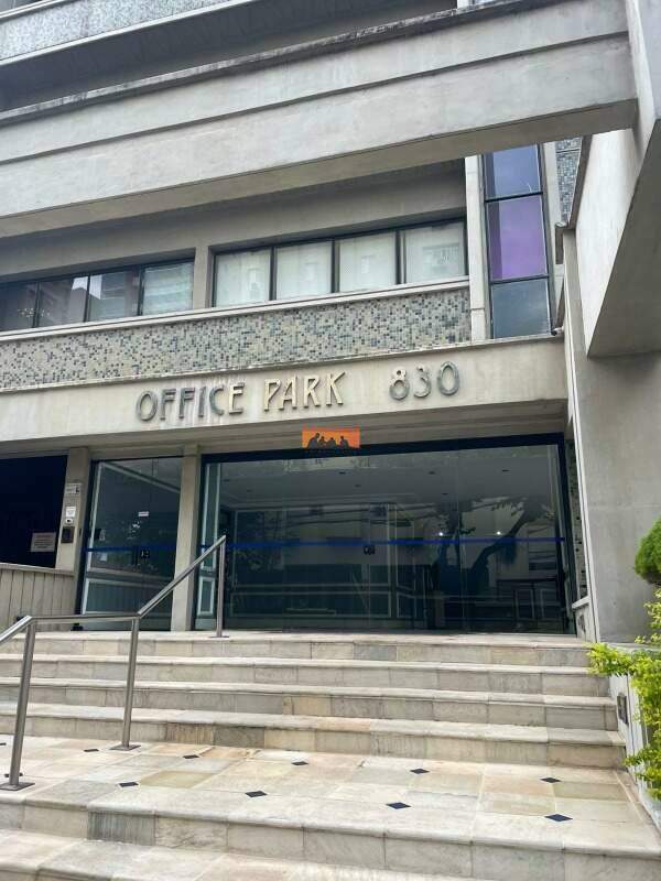 Sala para aluguel no Cambuí: 