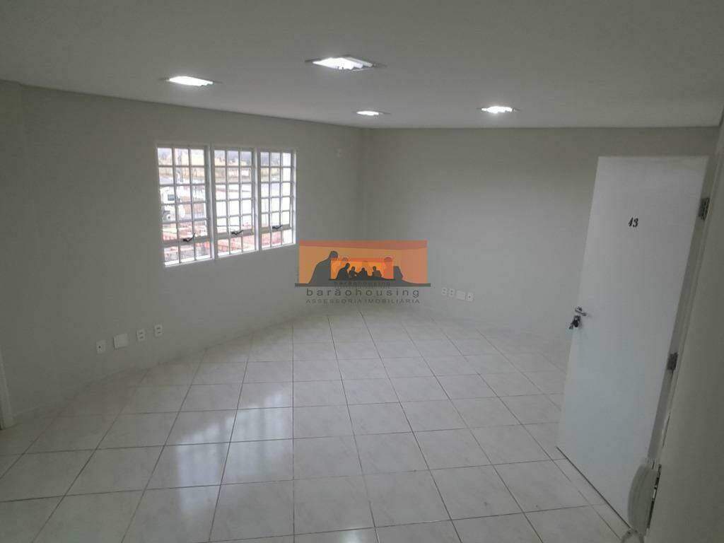 Sala para aluguel no Parque das Universidades: 