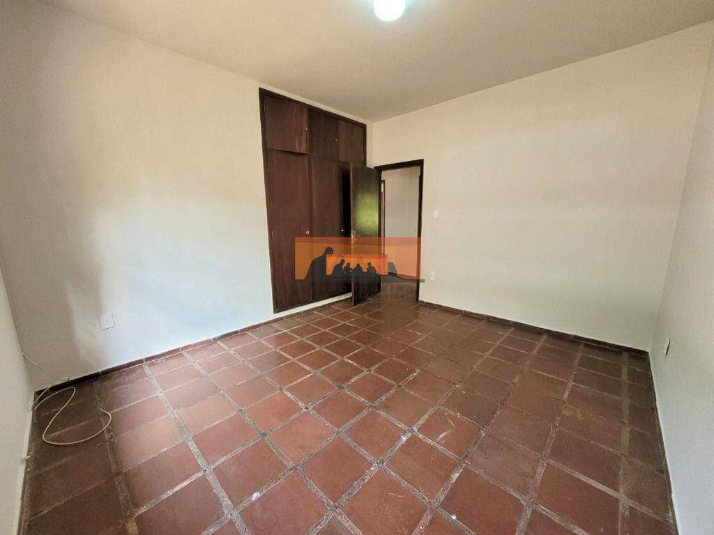 Casa à venda no Cidade Universitária I: 