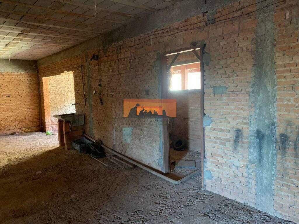 Casa à venda no Jardim do Sol: 
