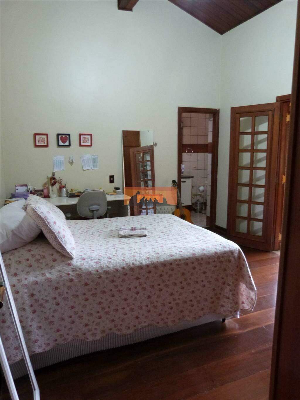 Casa à venda no Parque das Universidades: 
