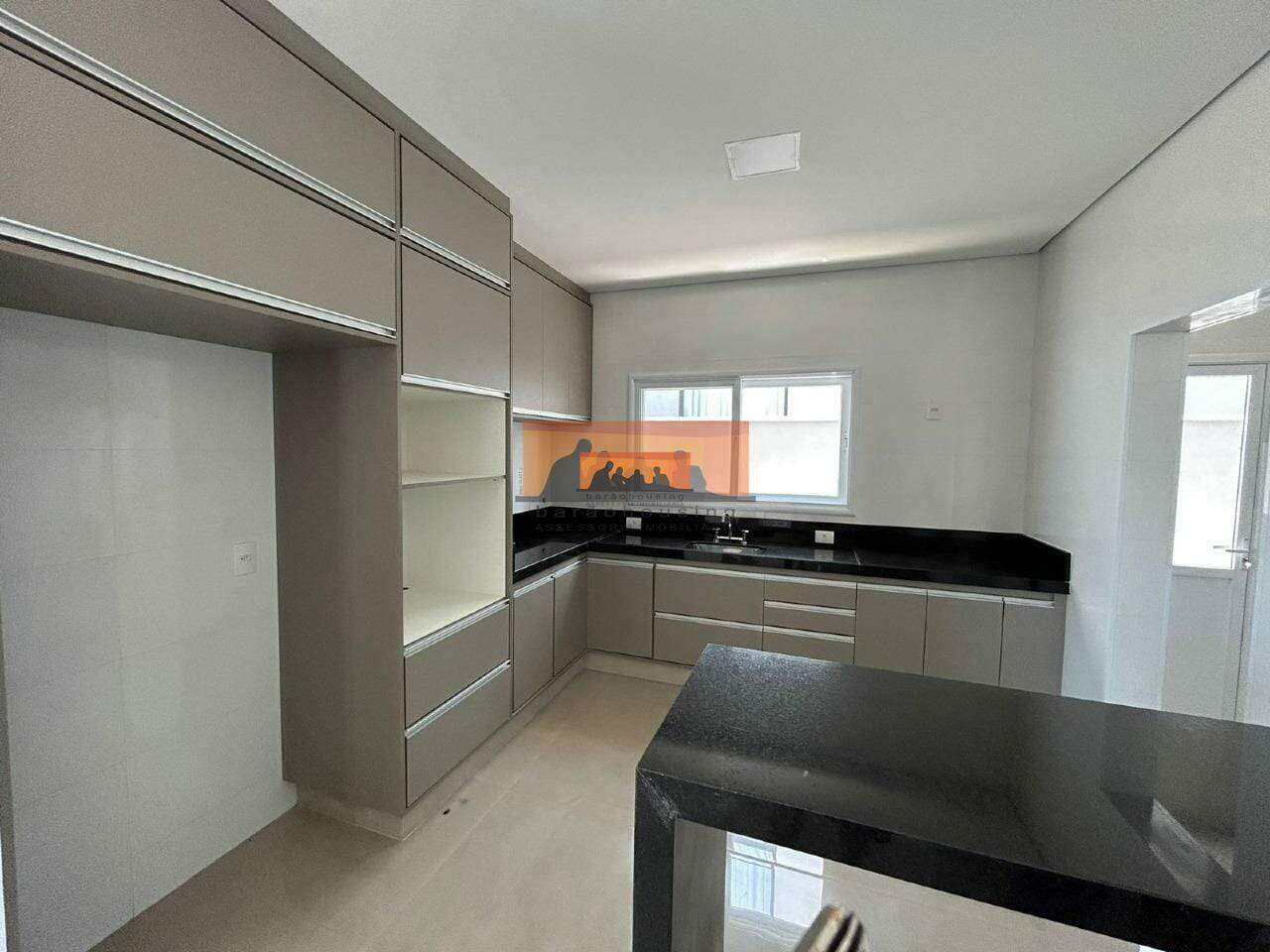 Casa à venda no Condominio Residencial Royal Garden: 
