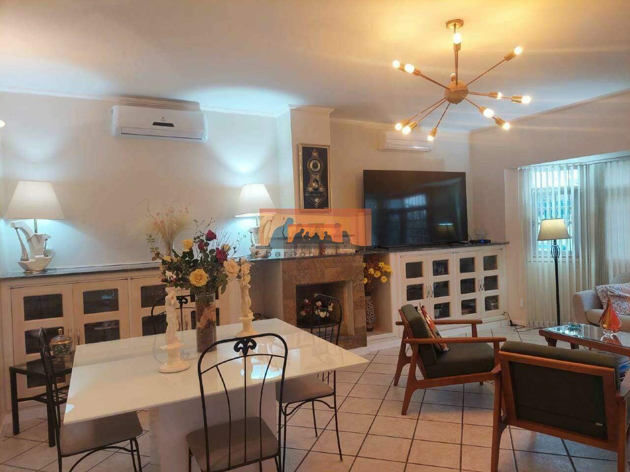 Casa à venda no Cidade Universitária: 