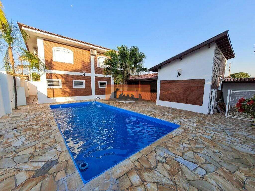 Casa à venda no Cidade Universitária: 