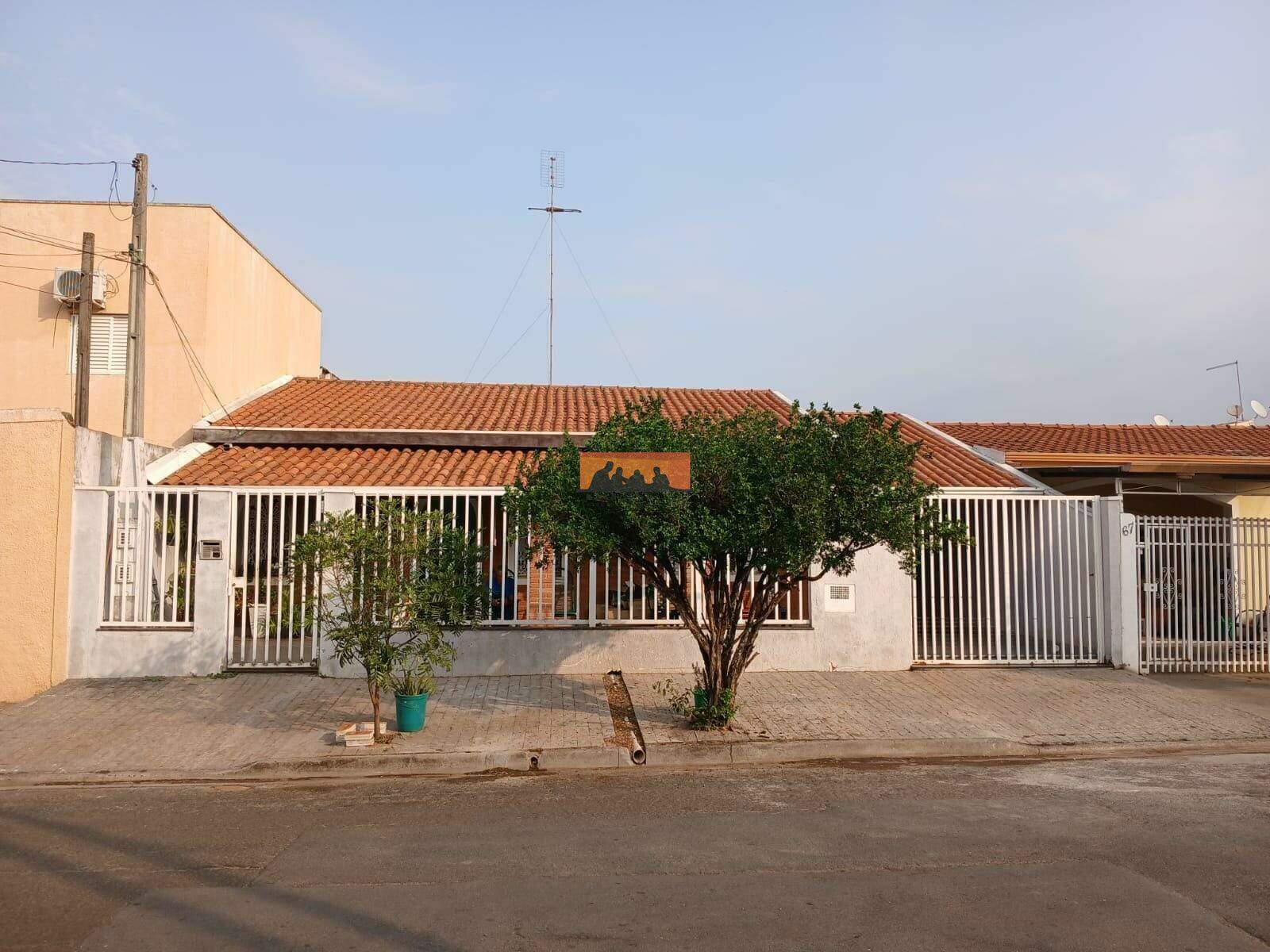 Casa à venda no Jardim São Gonçalo: 