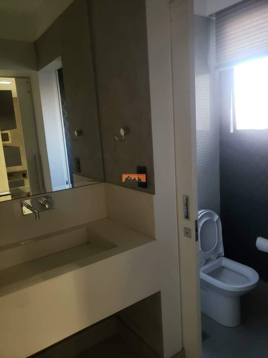 Sala à venda no Centro: 