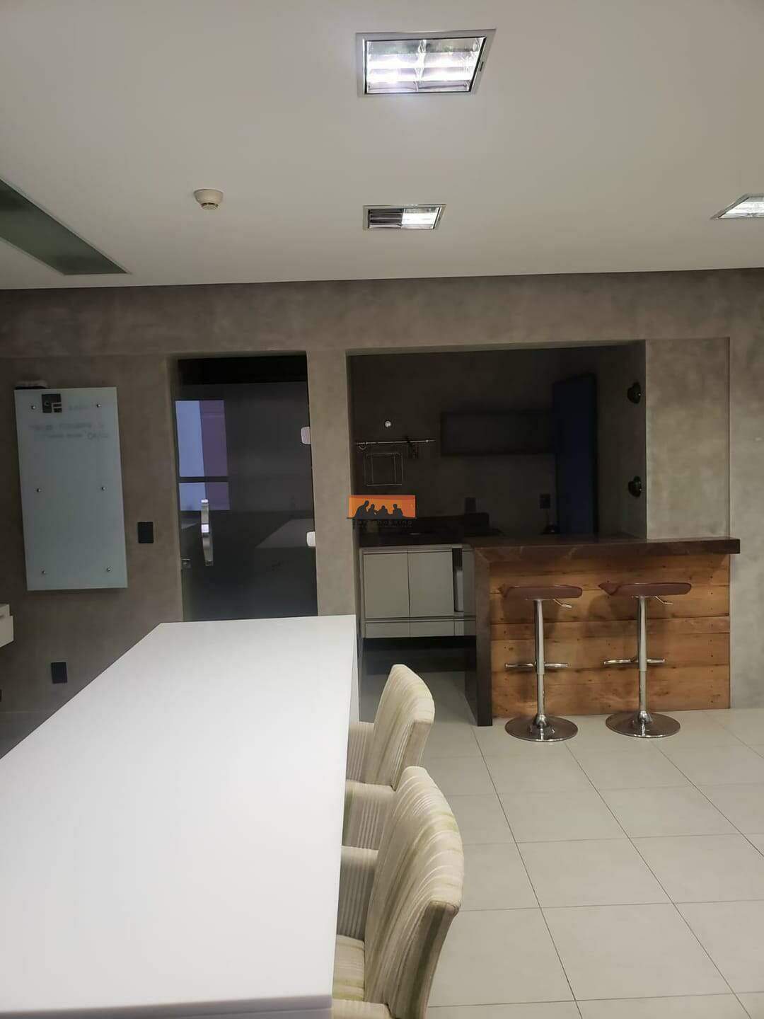 Sala à venda no Centro: 