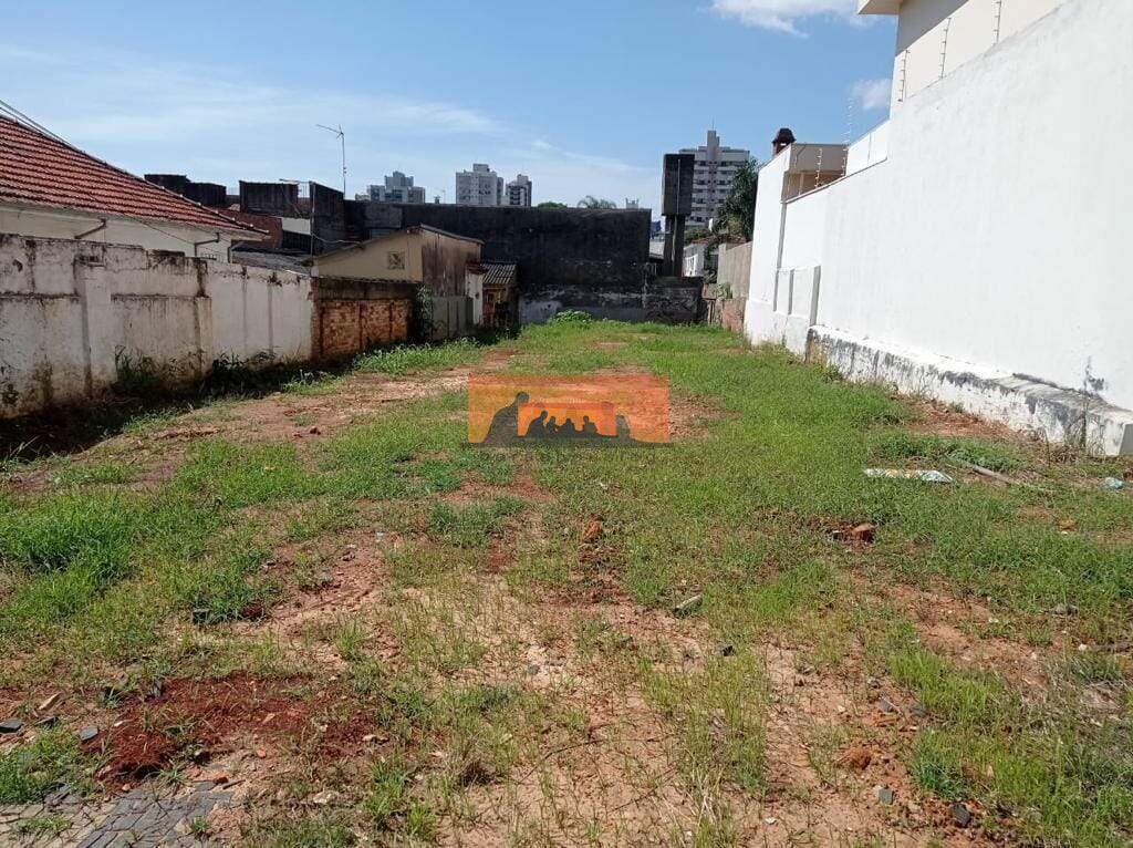 Terreno à venda no Centro: 