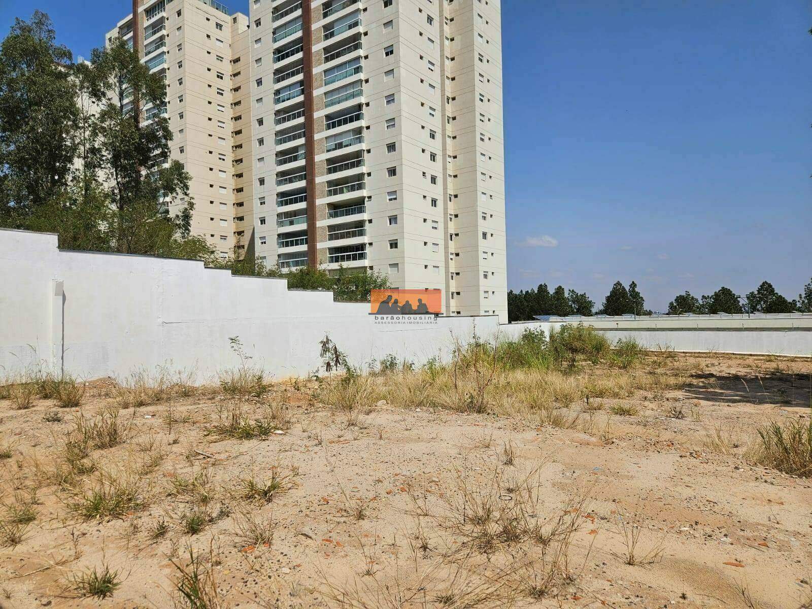 Terreno à venda no Parque dos Pomares: 