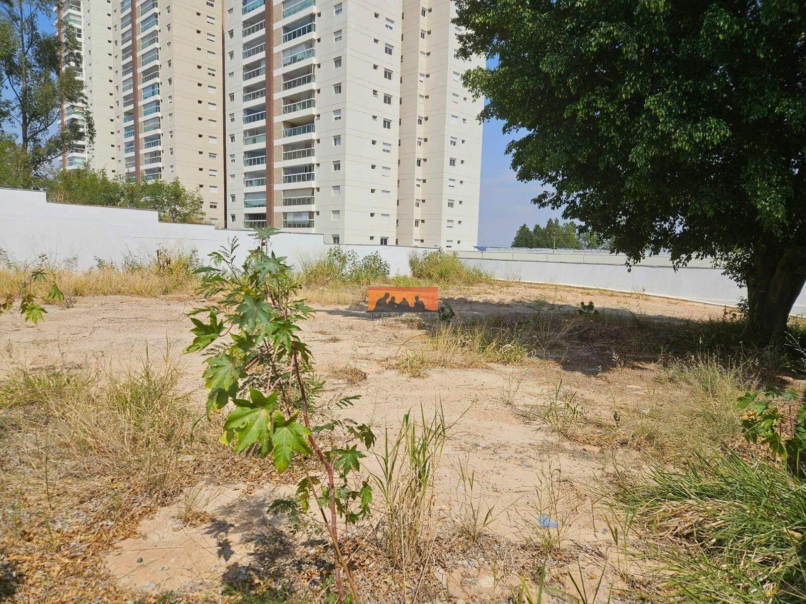 Terreno à venda no Parque dos Pomares: 