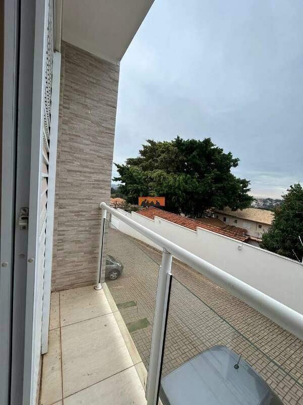 Casa à venda no Residencial Village Dom Pedro I : 