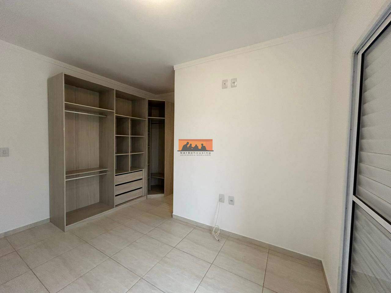 Casa à venda no Residencial Village Dom Pedro I : 