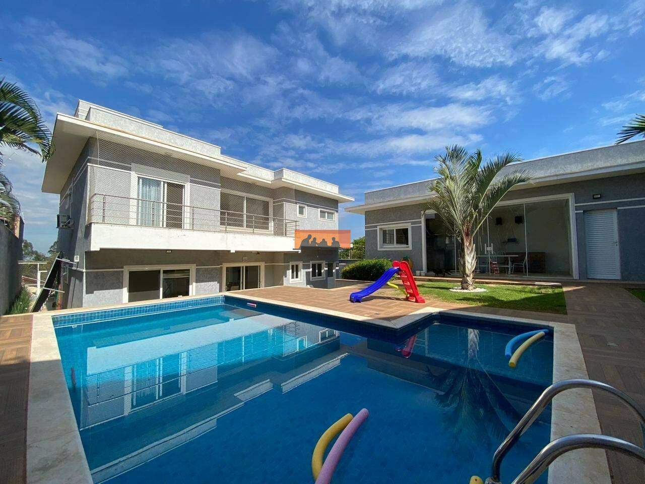 Casa à venda no Parque das Universidades: 