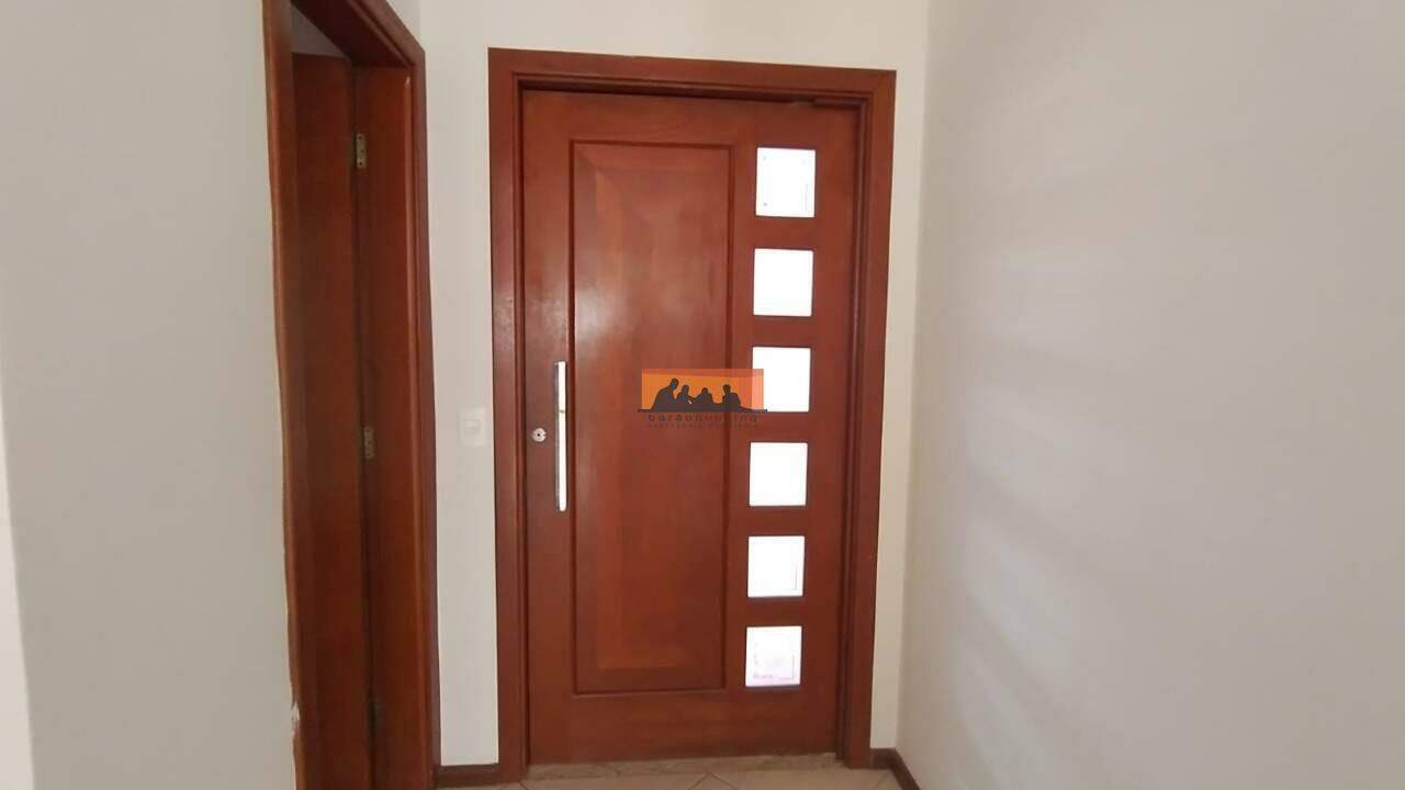 Casa à venda no Cidade Universitária: 3