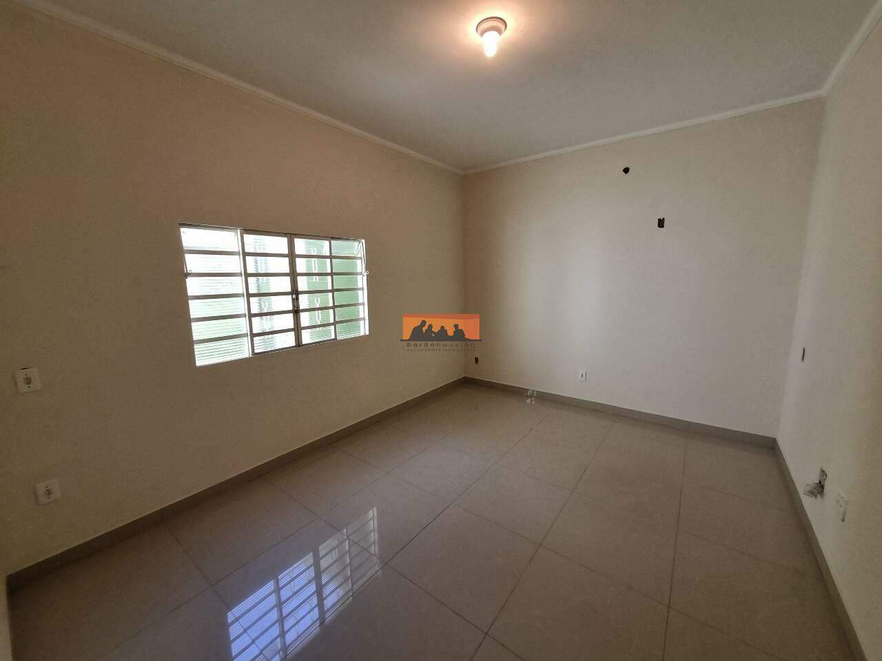 Casa para aluguel no Jardim Chapadão: 