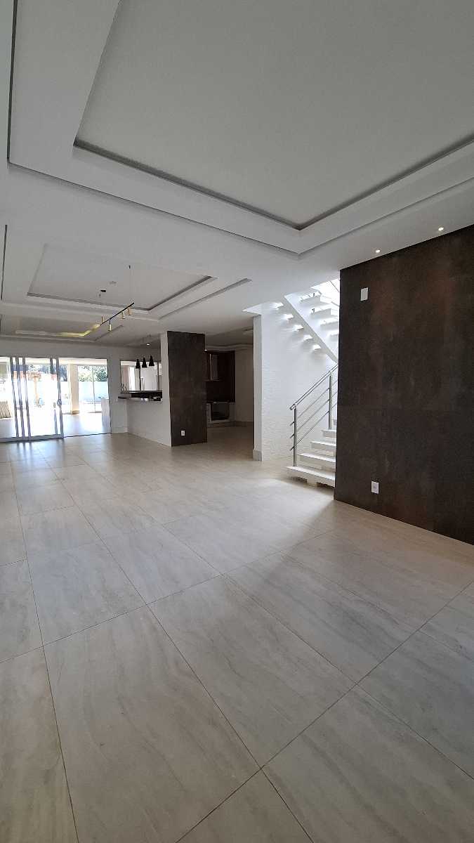 Casa para aluguel no Vila Hollândia: 