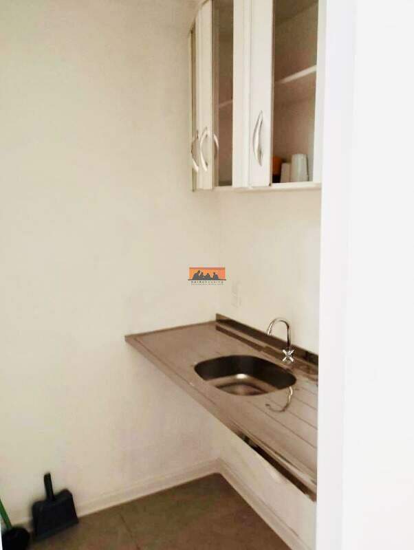 Sala para aluguel no Centro: 