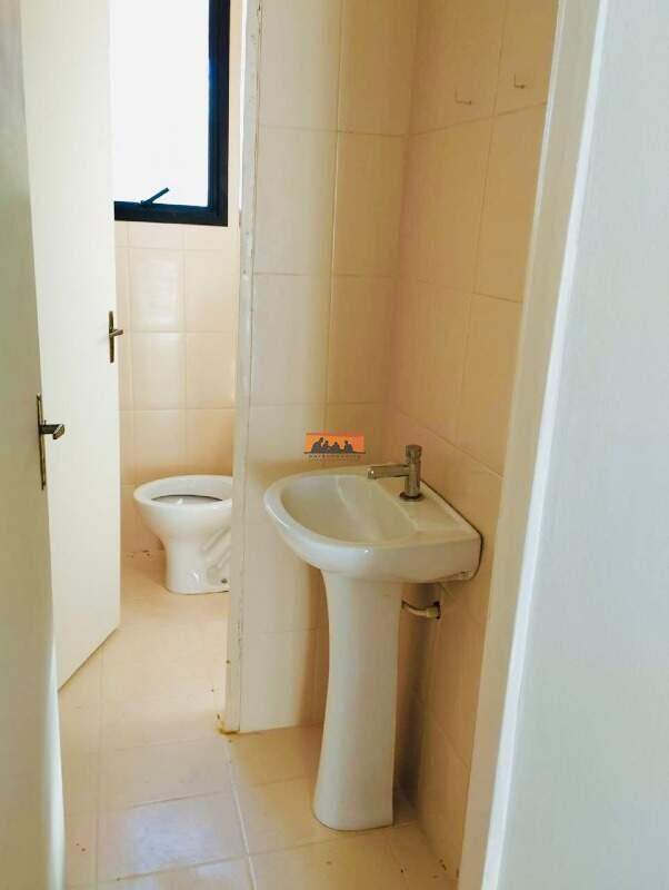 Sala para aluguel no Centro: 