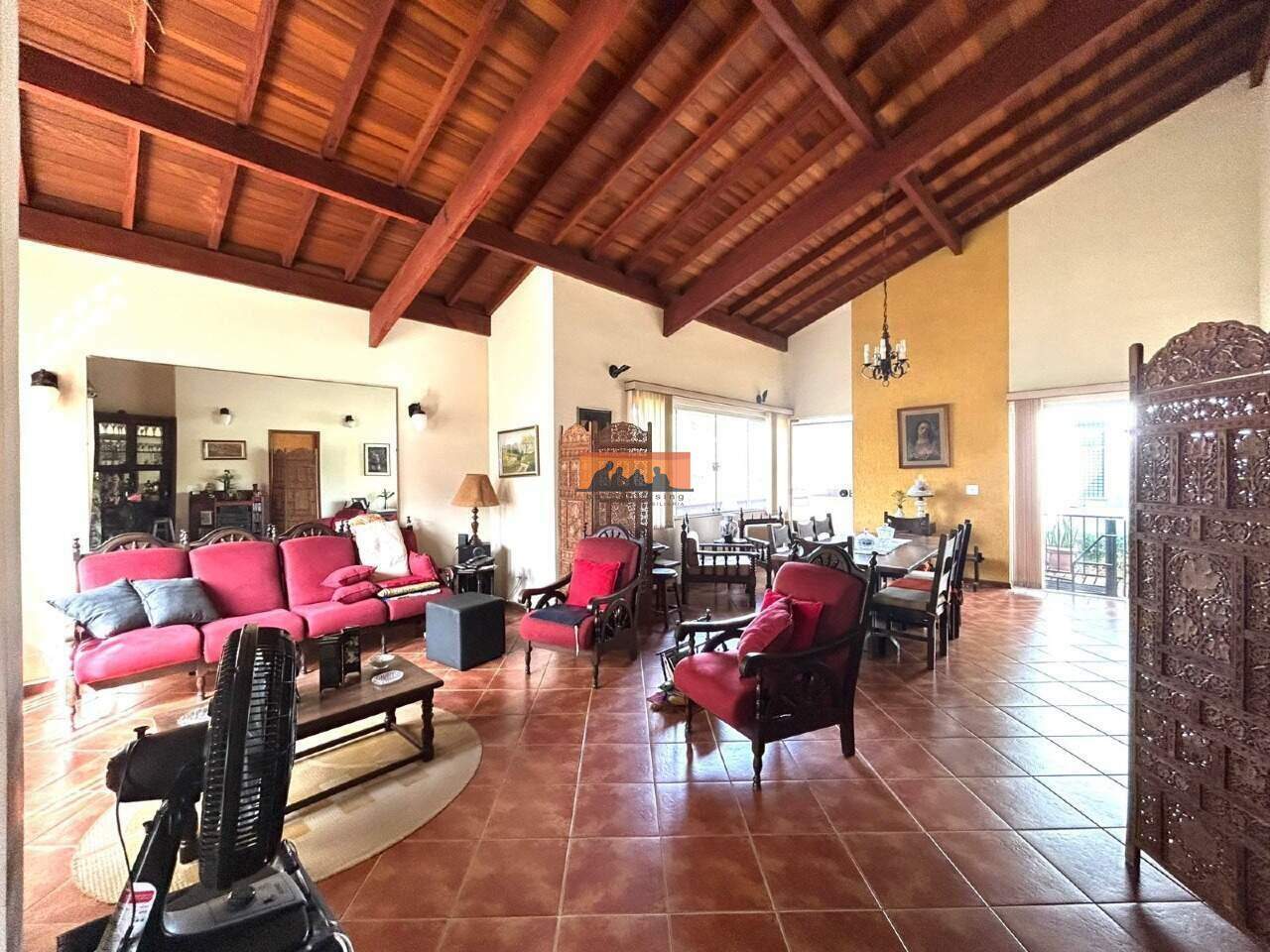 Casa à venda no Cidade Universitária: 