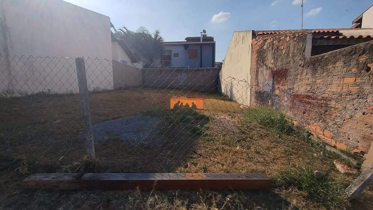 Terreno à venda no Residencial Terras do Barão: 