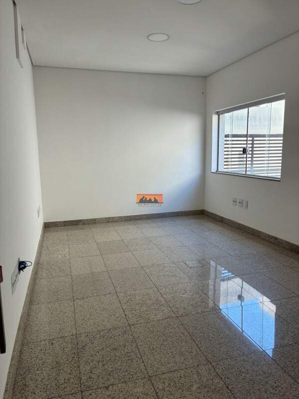Prédio para aluguel no Jardim Guanabara: 