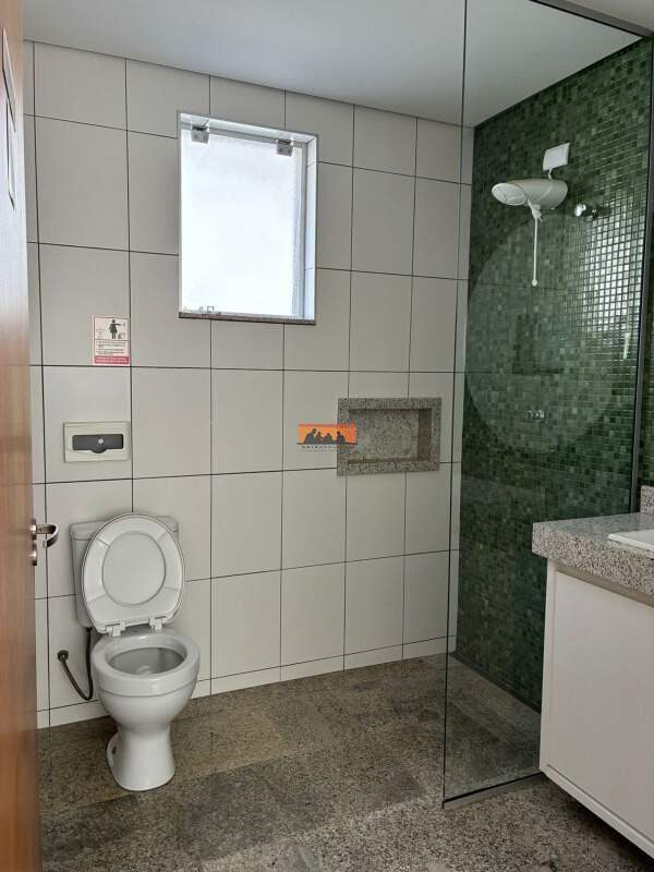 Prédio para aluguel no Jardim Guanabara: 