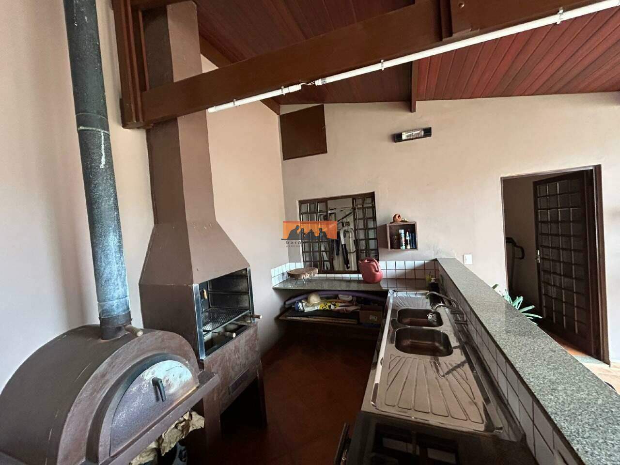 Casa à venda no Jardim do Sol: 