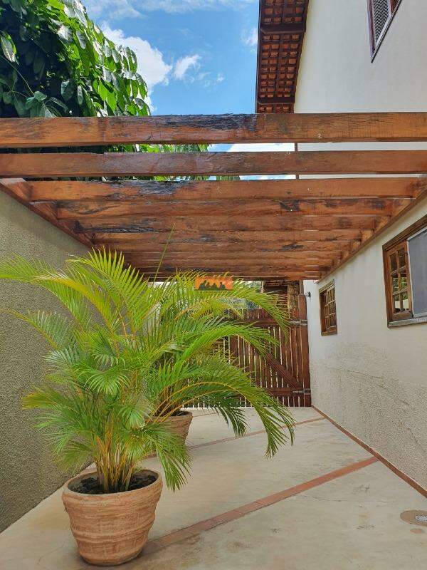 Casa à venda no Condomínio Floradas da Mata: 