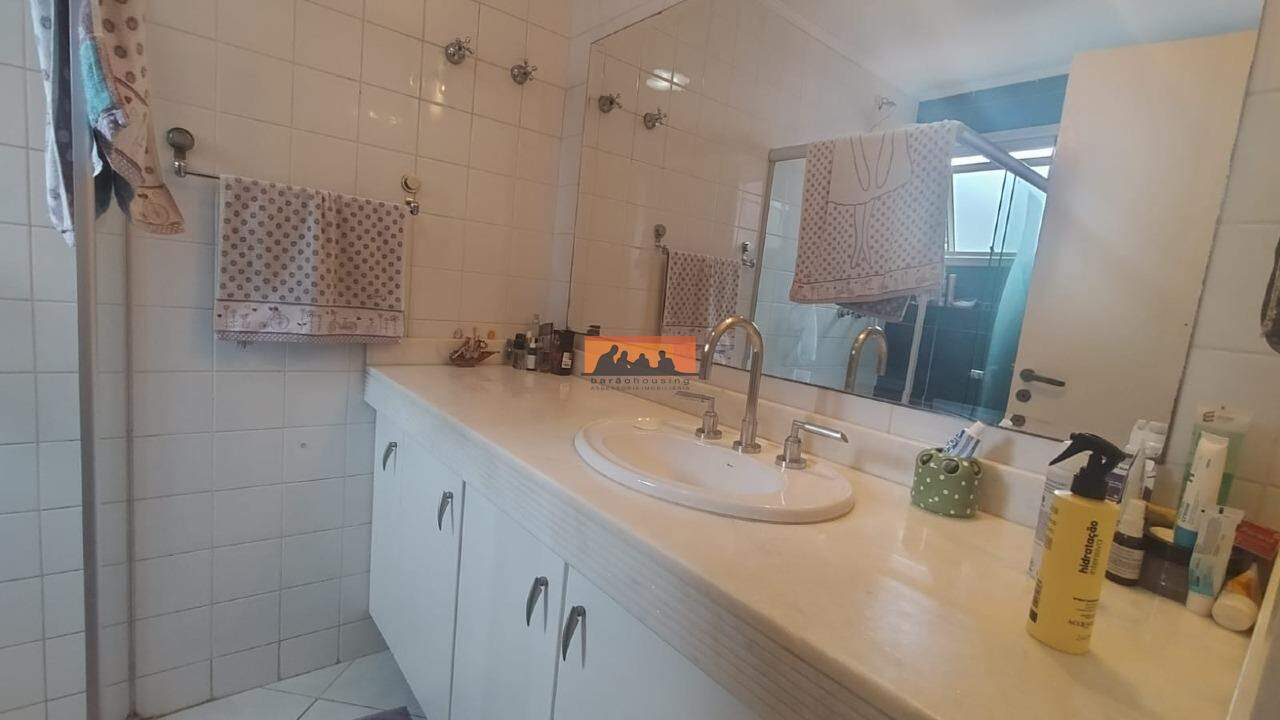 Casa à venda no Condominio dos Ipês: 