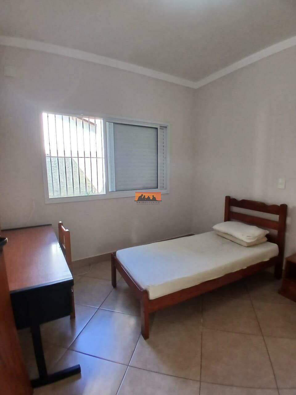 Casa para aluguel no Cidade Universitária: 