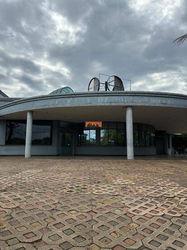 Prédio à venda no Jardim Santa Genebra: 