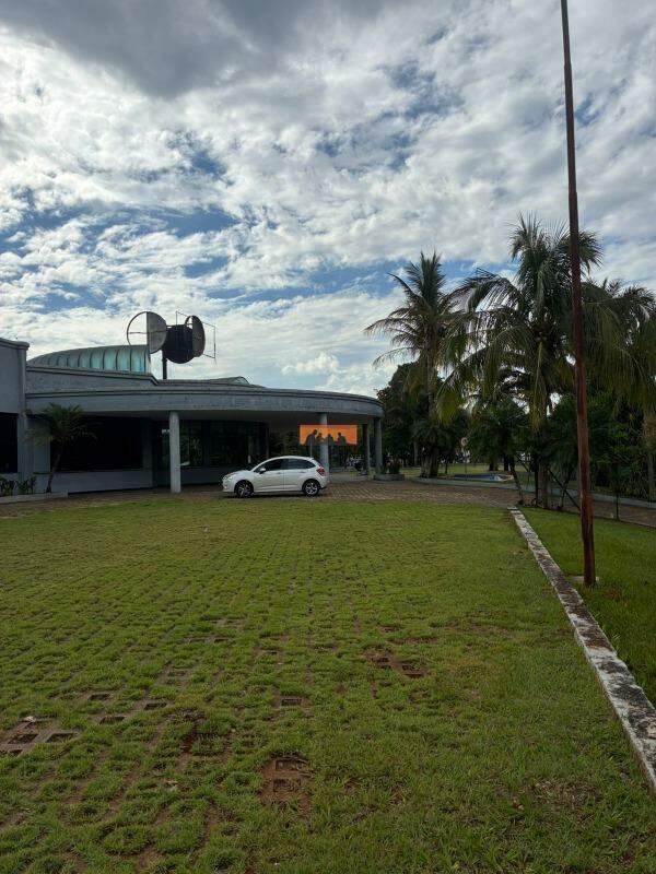 Prédio à venda no Jardim Santa Genebra: 