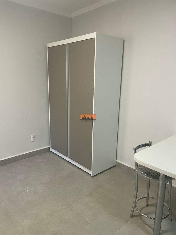 Kitnet para aluguel no Cidade Universitária: 