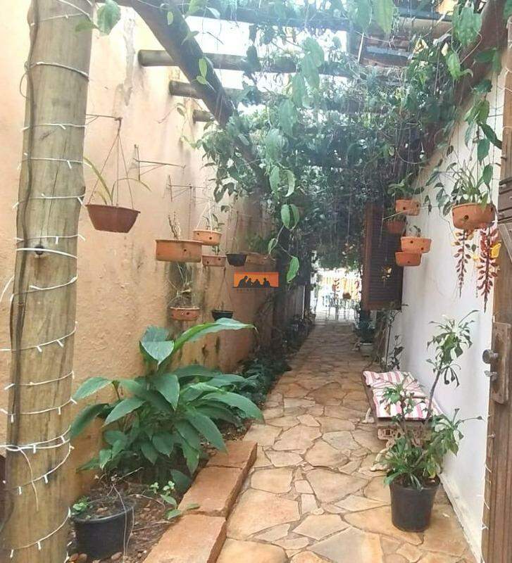 Casa à venda no Jardim do Sol: 
