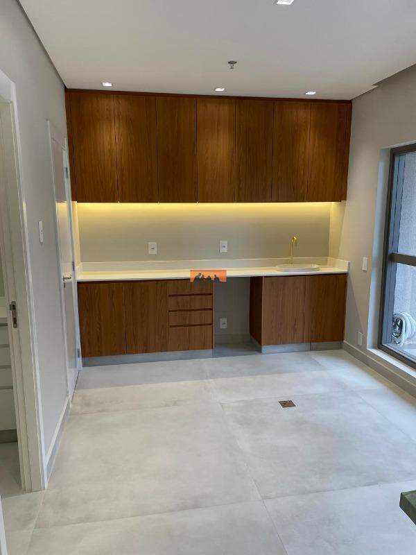 Sala para aluguel no Centro: 