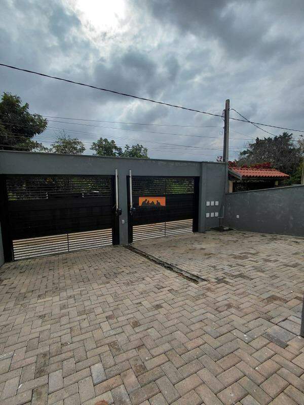 Casa para aluguel no Parque dos Pomares: 